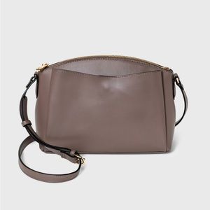 Universal Thread Women’s Dome Crossbody Purse Zip Closure Dark Taupe